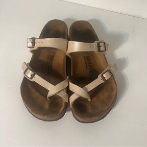 Champagne Birkenstock Leather Sandals Size US 8 - 8.5 Euro 39